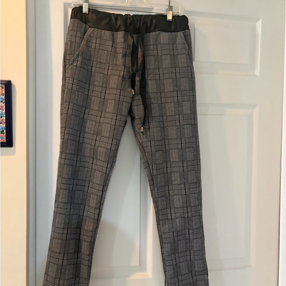 Venti6 Plaid AUTHENTIC in Gray and Black PANTS italian.